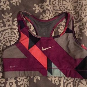 Color block Nike Pro Sports Bra